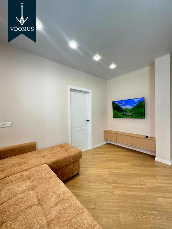 Cozy 2-Room Apartment in Nyvky Park Complex, Close to Metro