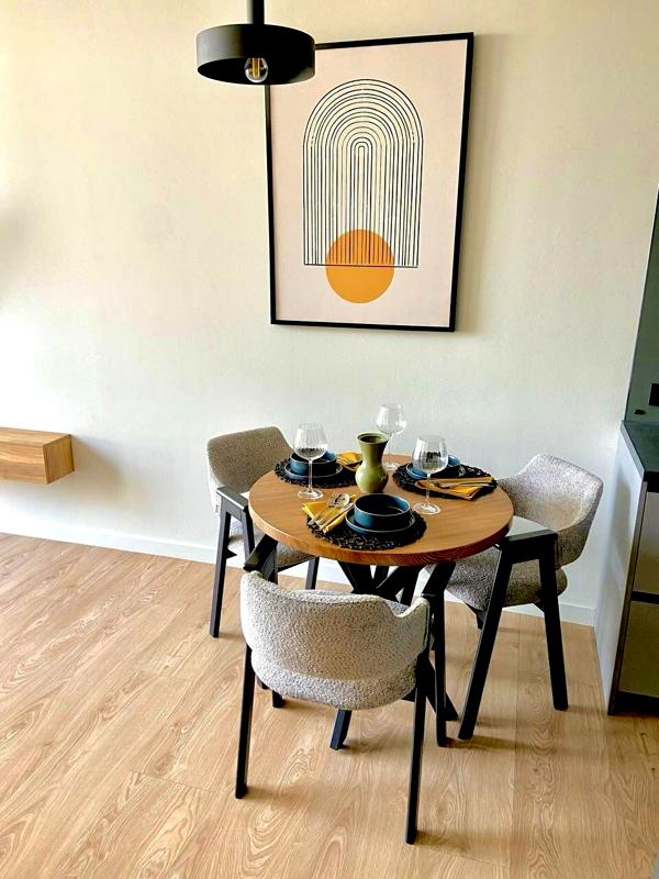 1-Bedroom Apartment in Kyiv Historical Center, Fully Furnished