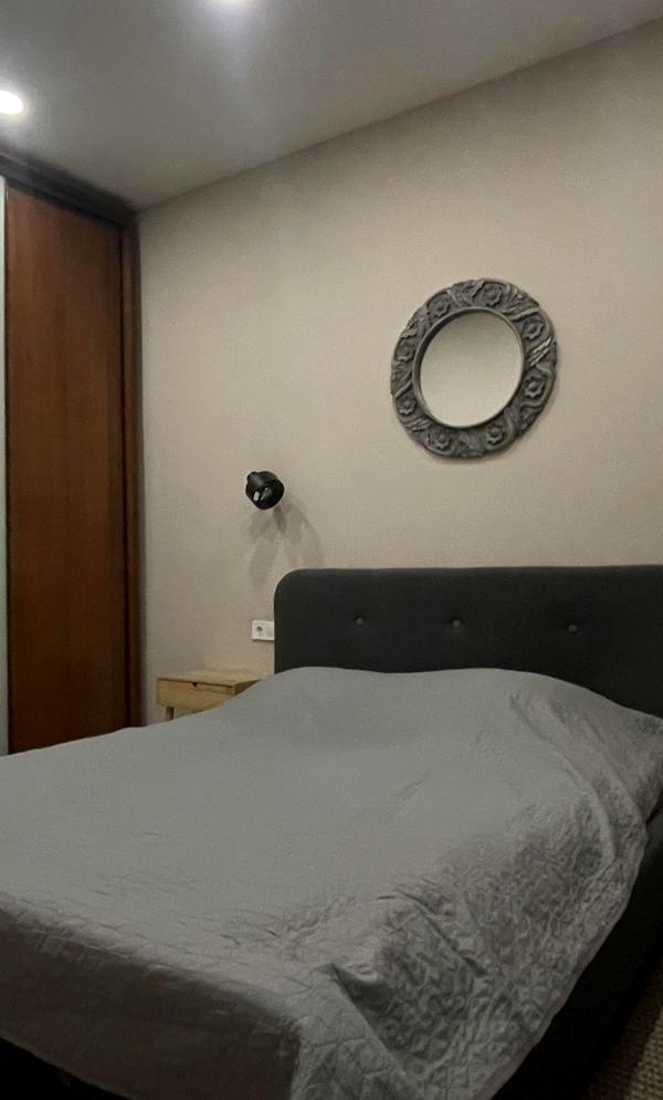 Bright 2-room apartment in central Kyiv near Khreshchatyk