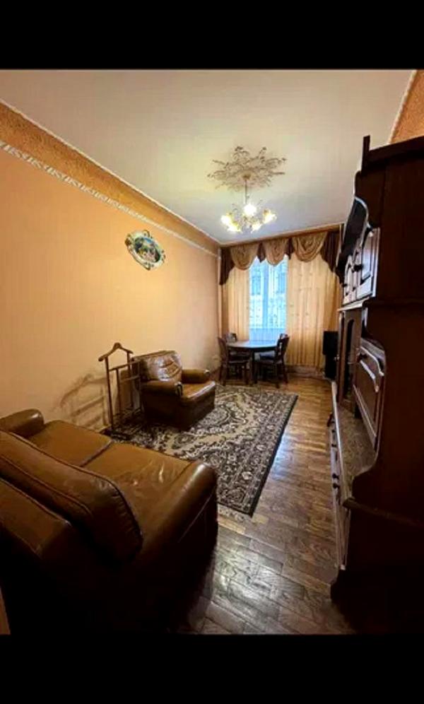 2-Room Apartment with Euro Renovation and Isolated Rooms