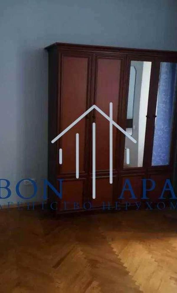 2-room apartment with renovation near Zoloti Vorota and University
