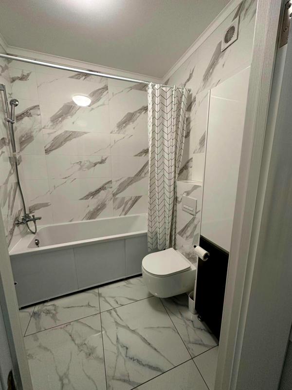 Comfortable Apartment Near Boryspilska Metro with Amenities
