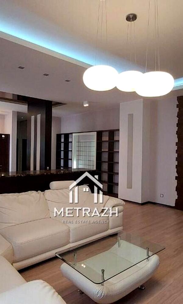 Spacious 3-bedroom Premium Apartment with Designer Renovation near Kharkiv Metro