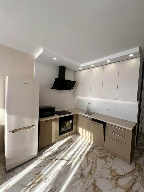 1-Bedroom Apartment in Dibrova Park with Quality Renovation