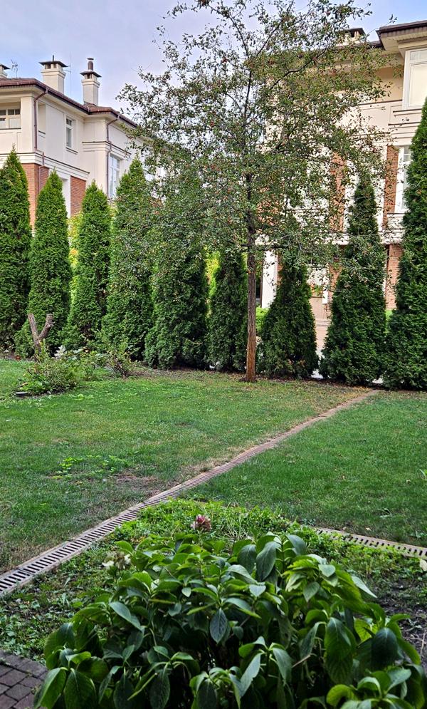 Townhouse in Sunny Ray Residential Complex, Kozyn Village
