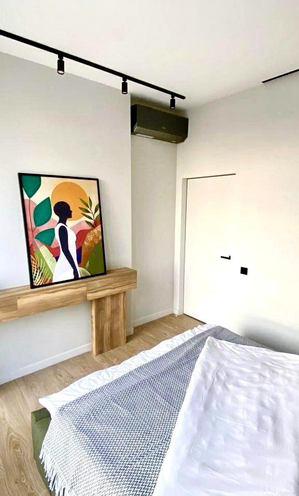 1-Bedroom Apartment in Kyiv Historical Center, Fully Furnished
