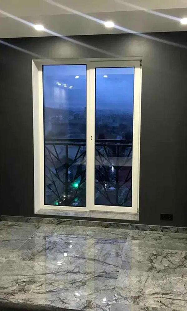 1-Bedroom Apartment in Nyzhnyi Val Street, Modern Design, First Lease