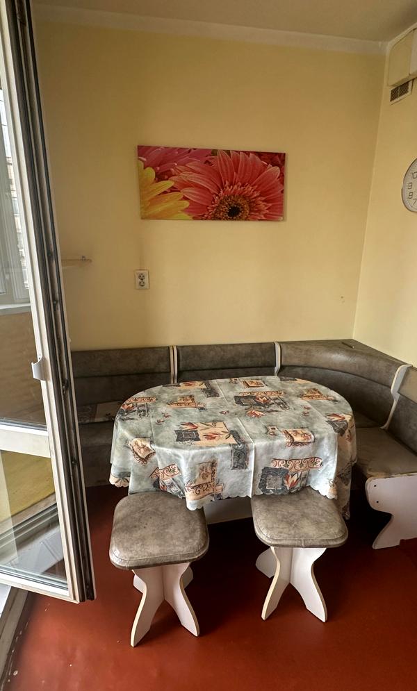 Spacious 1-bedroom apartment near Desnyanski Park with good infrastructure