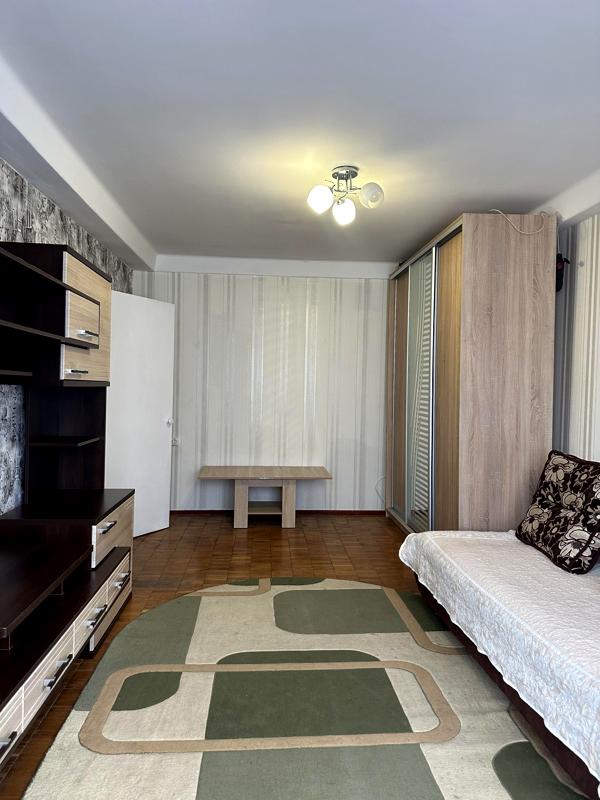 Cozy 1-Room Apartment on Avtozavodska Street