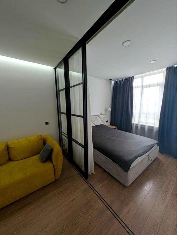 Spacious 1-bedroom apartment near Minska Metro, modern design