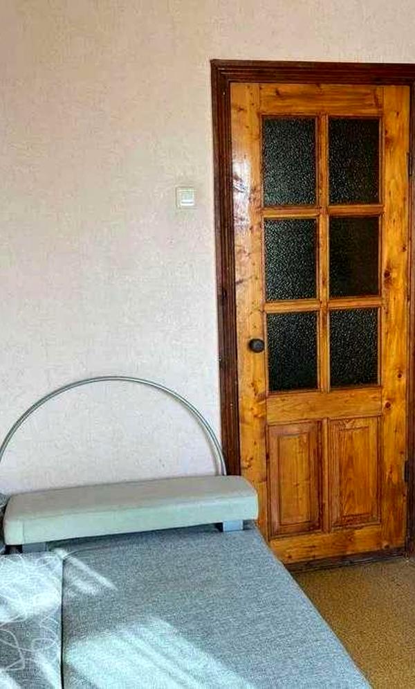 Comfortable Apartment in Kotovsky District with Essential Amenities
