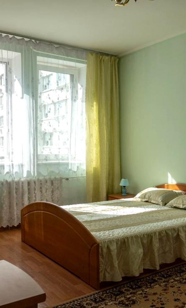 2-Room Apartment near Osokорки Metro, 3 min walk