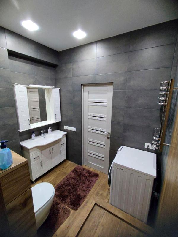 Euro Two-Room Apartment in 4 Seasons Complex