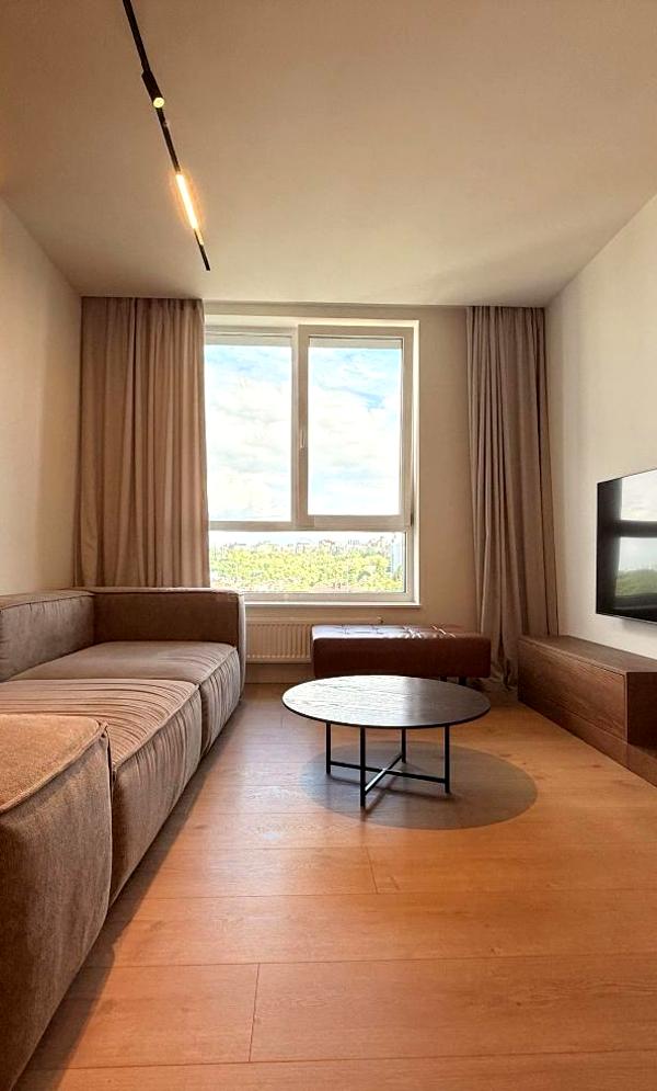 Business-class apartment in Podil Plaza & Residence with designer renovation