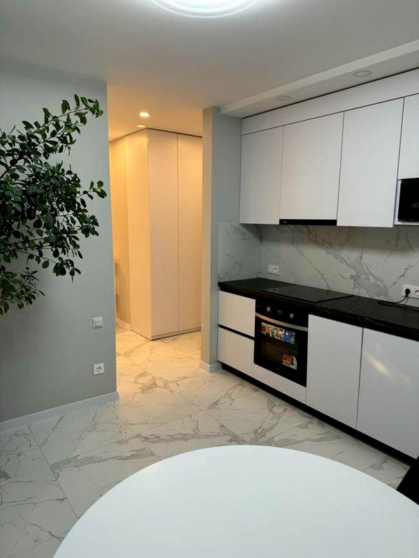 Modern Apartment near Beresteiskyi Metro, Fully Furnished