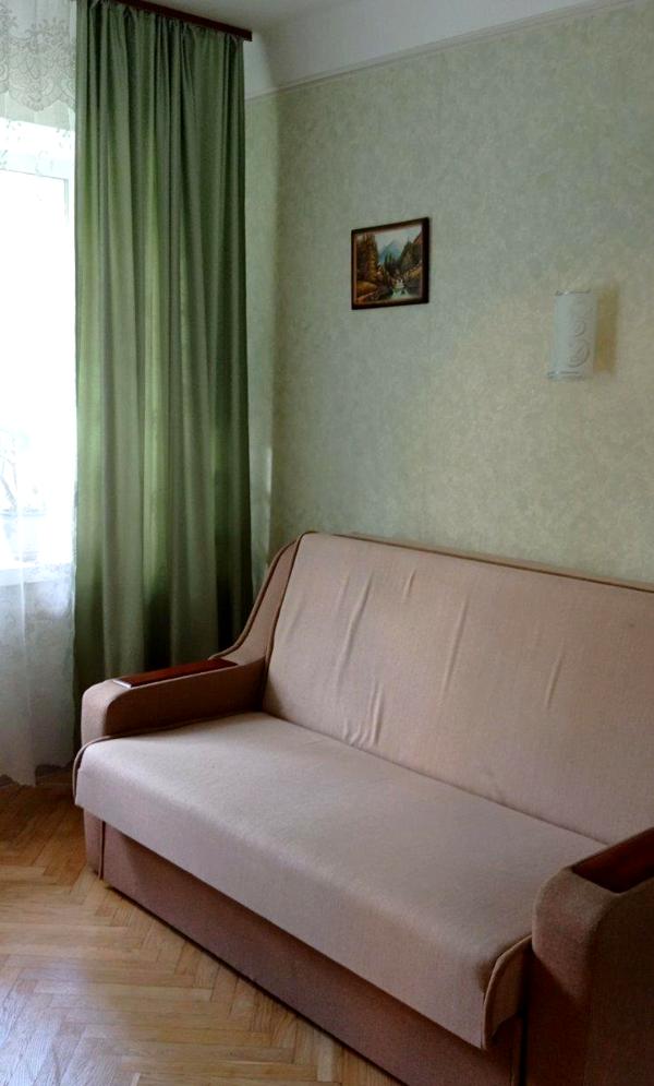 Cozy Room in Two-Room Apartment in Sviatoshyn District