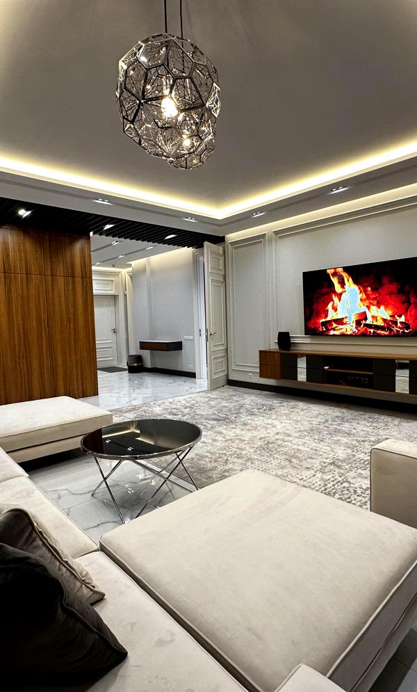 Luxury 3-Bedroom Apartment in Royal Tower with City Views