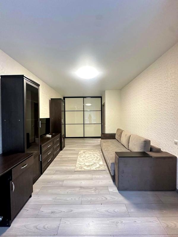 1-Room Apartment in Shevchenkivskyi District with Modern Furnishings