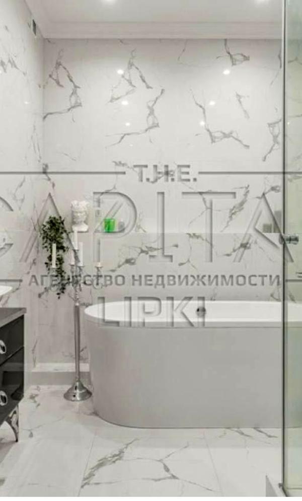 Luxury 2-Room Apartment in Bulvar Fontanov Complex, Saperne Pole Street