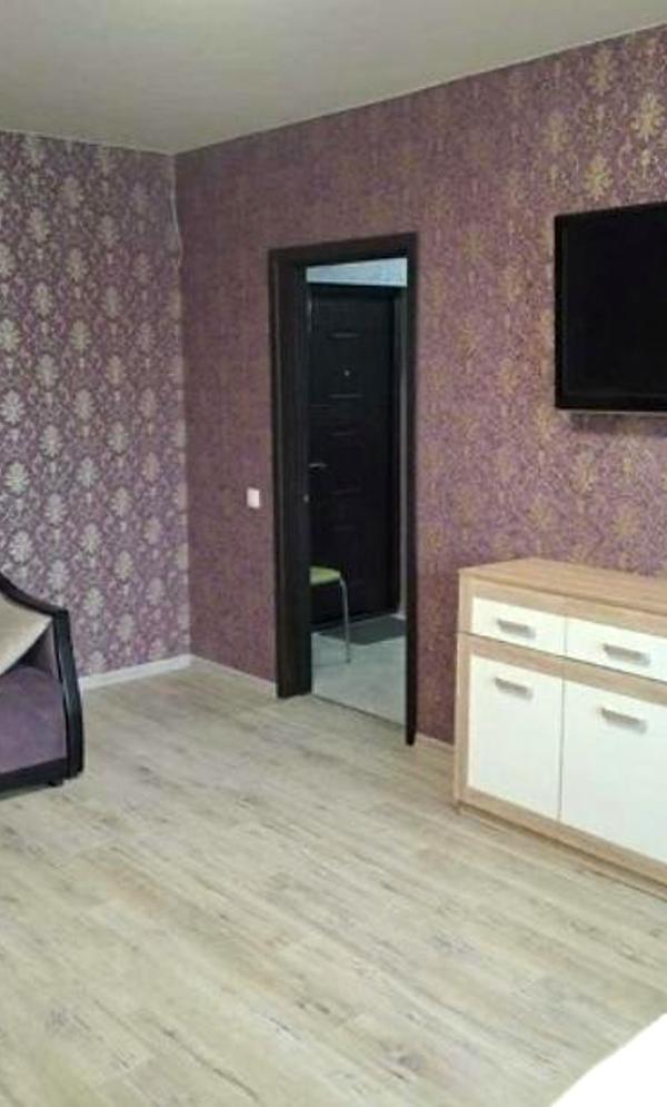 Cozy 1-bedroom apartment near Poznyaki metro, fully equipped