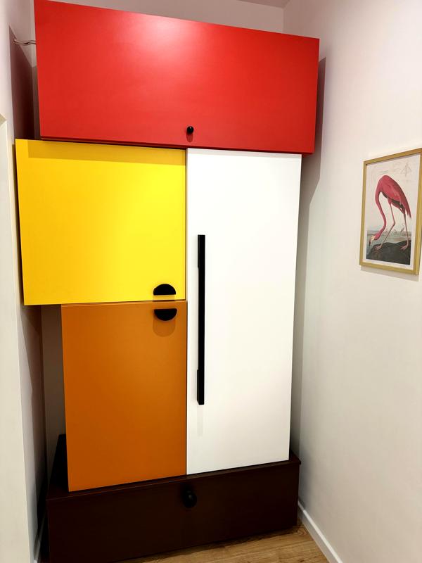 2-Room Apartment Near City Center with Spacious Rooms