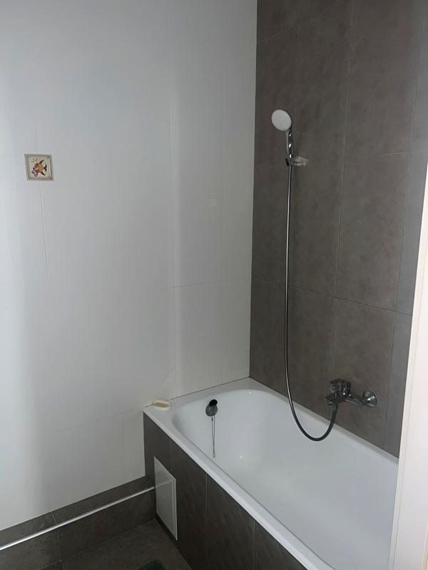 Spacious 3-Bedroom Apartment with Sea View in Resort Area