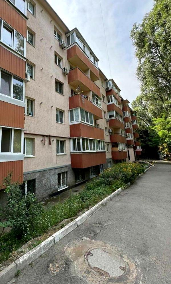 1-bedroom apartment in 12th Quarter near DK Shinnik, quiet and comfortable location