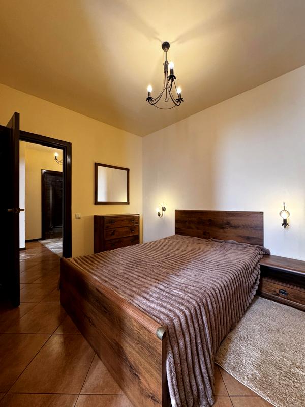 2-Room Apartment in New Building, Pasichna District with Modern Amenities