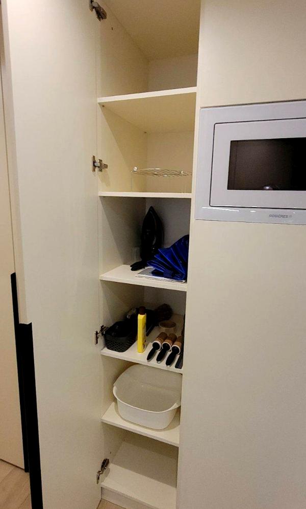 Fully Furnished 1-Bedroom Apartment with Modern Design