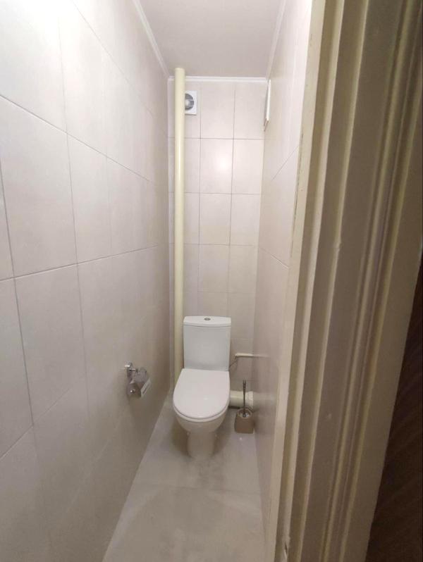 1-Bedroom Apartment on Shchurata/Studynskogo Street, 40 m², Fully Furnished