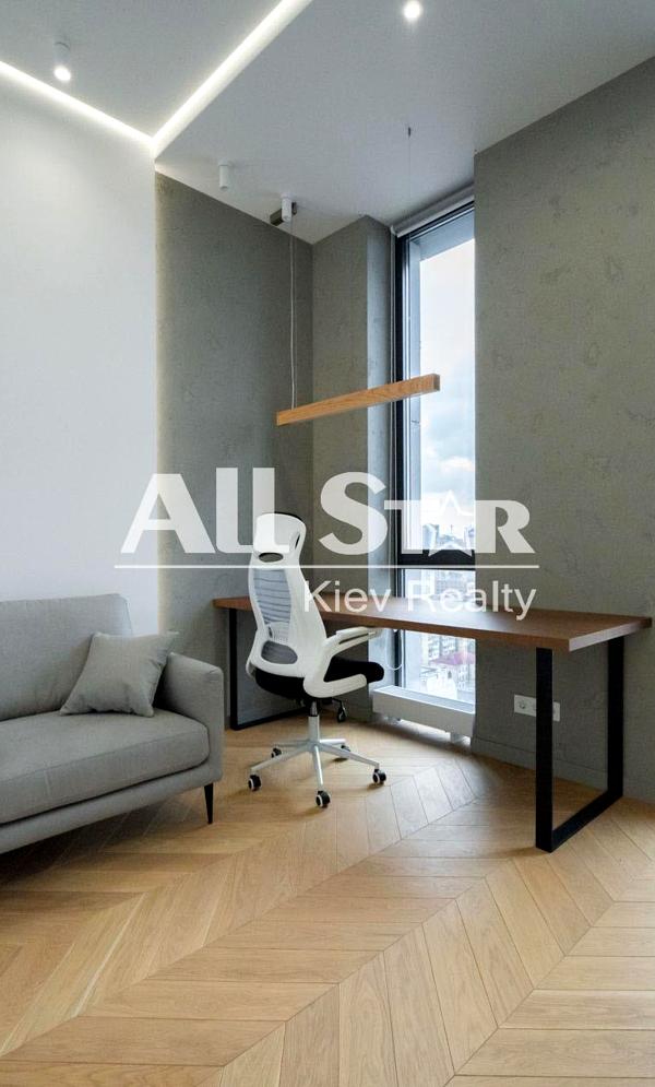 Luxury Penthouse in Chicago Central House, Goloseevsky District, Kyiv