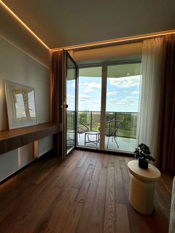 3-Bedroom Designer Apartment in Tiffany Complex, Pechersk District, Kyiv
