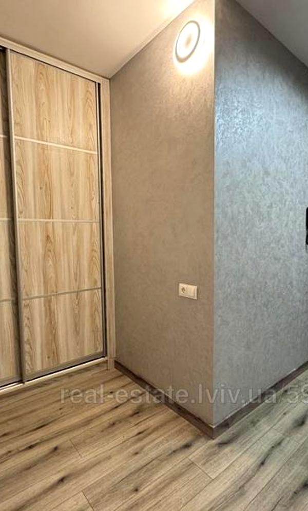 Two-bedroom apartment on Vynna Hora Street in Vynnyk