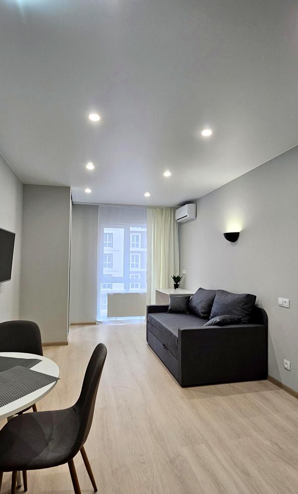 2-Room Studio Apartment in Nova Angliya Residential Complex