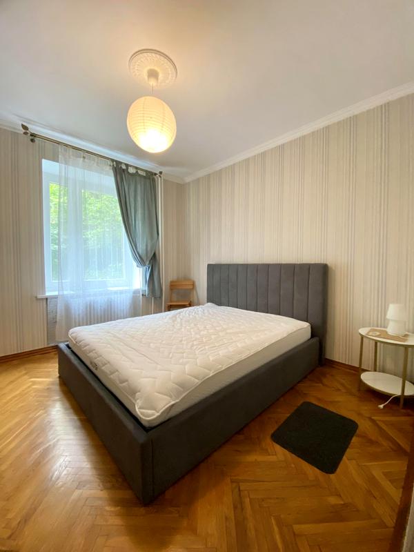 Cozy two-room apartment in historic Pechersk area near Kyiv-Pechersk Lavra