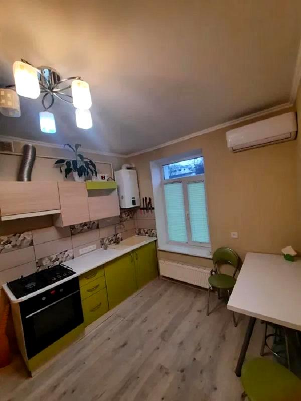 1-Bedroom Apartment with Euro Renovation