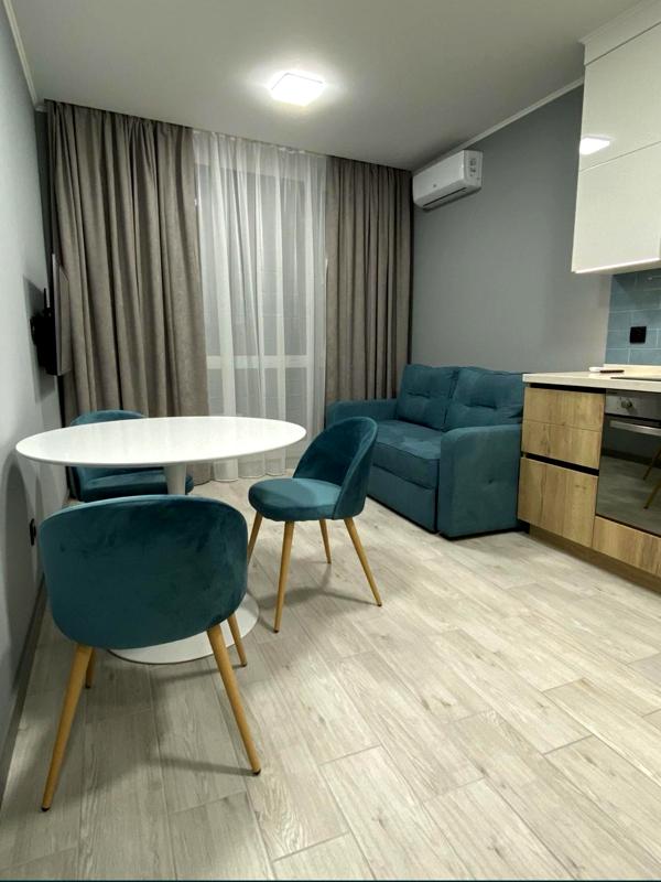 Cozy 1-bedroom apartment near Slavutych metro with modern design and full amenities