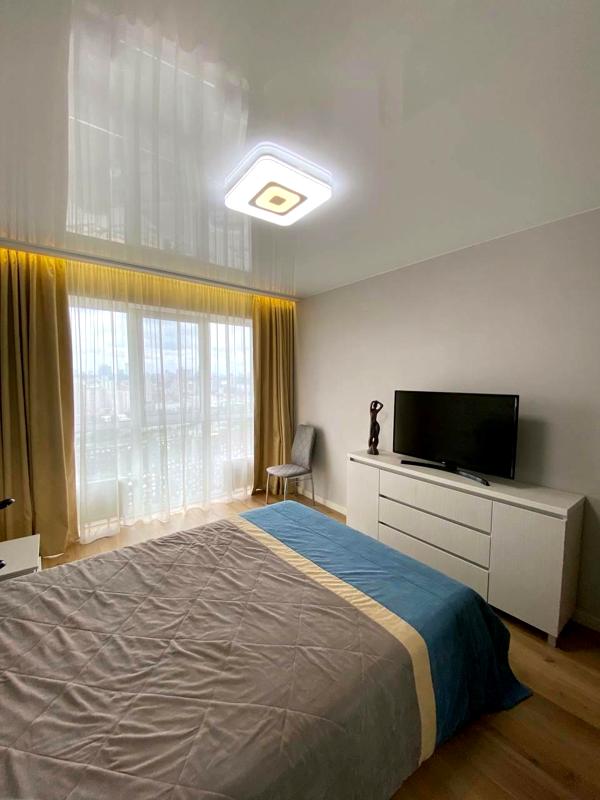 Functional Apartment with City Views in Kvarttet Complex