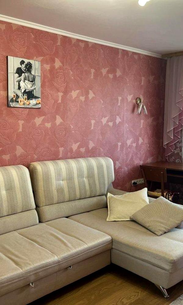 Centrally Located Apartment with Modern Renovation and Built-in Furniture