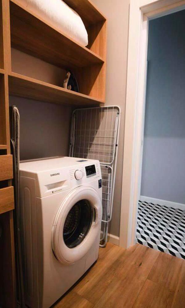 Spacious Apartment near Rynok Square with City Views