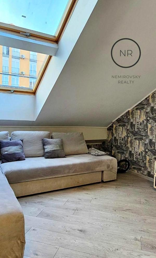 Exclusive Two-Level Apartment in Comfort Town Residential Complex