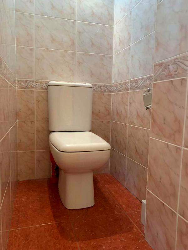 Cozy 1-bedroom studio apartment near Kontraktova Square