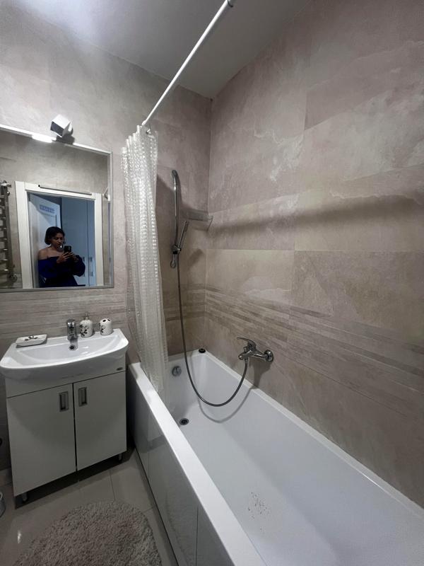 Rental Apartment in Avalon Complex, Chornovala Street