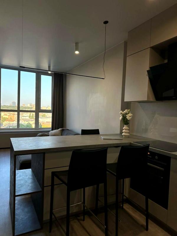 1-Bedroom Apartment with Kitchen-Living Room in Victory V Complex