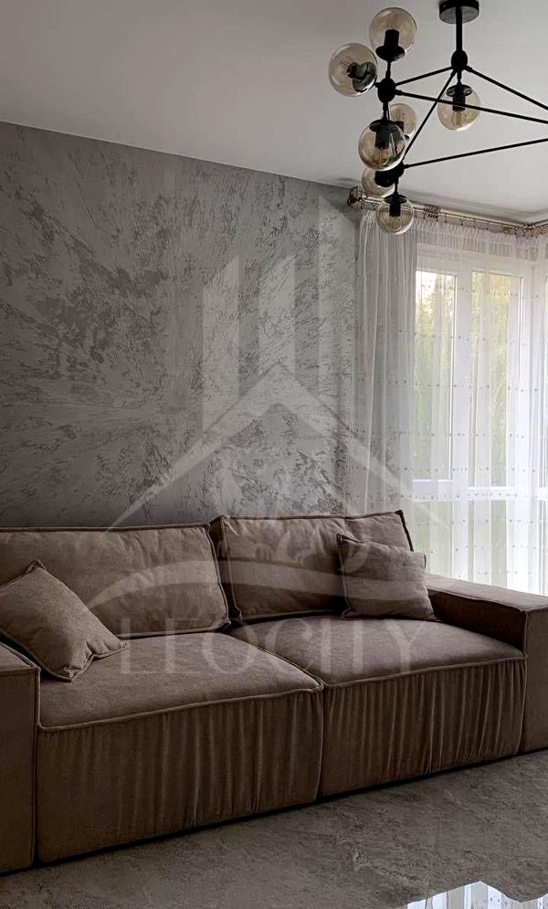Premium 3-Bedroom Apartment in Frankivsk District with Modern Amenities