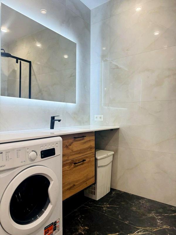 Cozy 2-Room Apartment in Nyvky Park Complex, Close to Metro