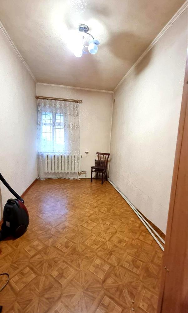 Two-room ground floor apartment with autonomous gas heating