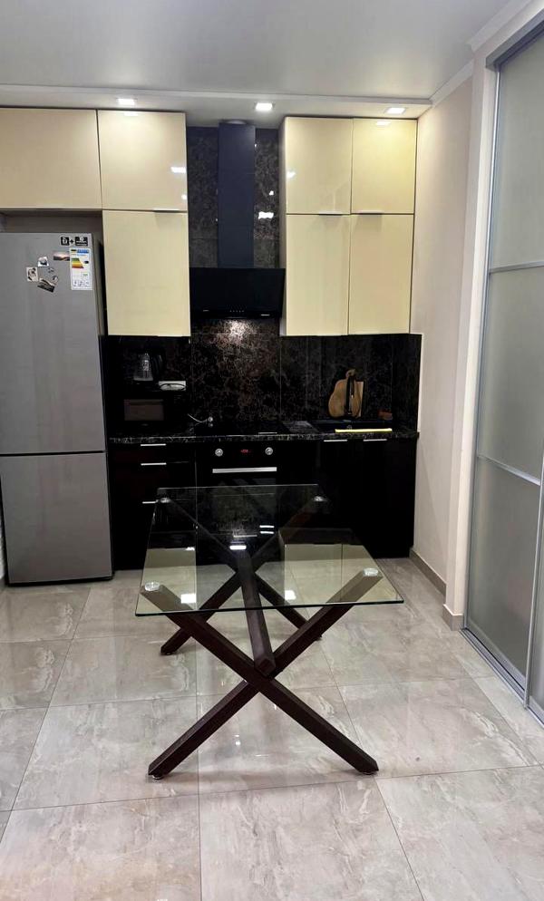 Sea View 2-Room Apartment in 44 Pearl Complex, Arcadia
