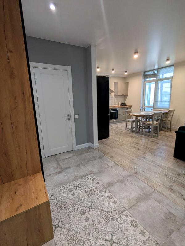 Spacious 1-Bedroom Apartment in Dynastia Complex near Solomyansky Forest Park