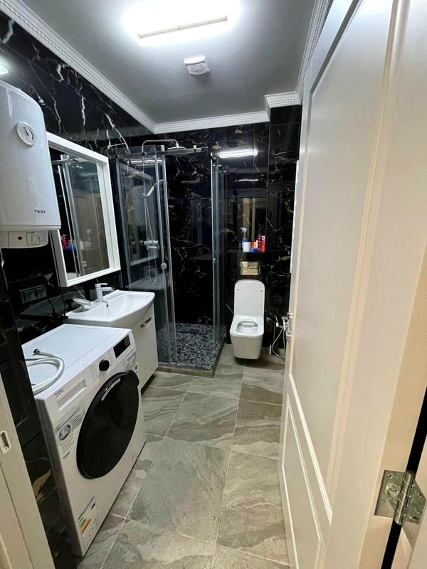 3-Bedroom Apartment in Svitlo Park Residential Complex